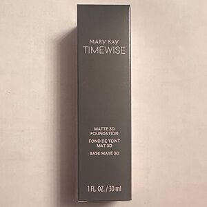 Mary Kay TimeWise Matte 3D Foundation - Gray